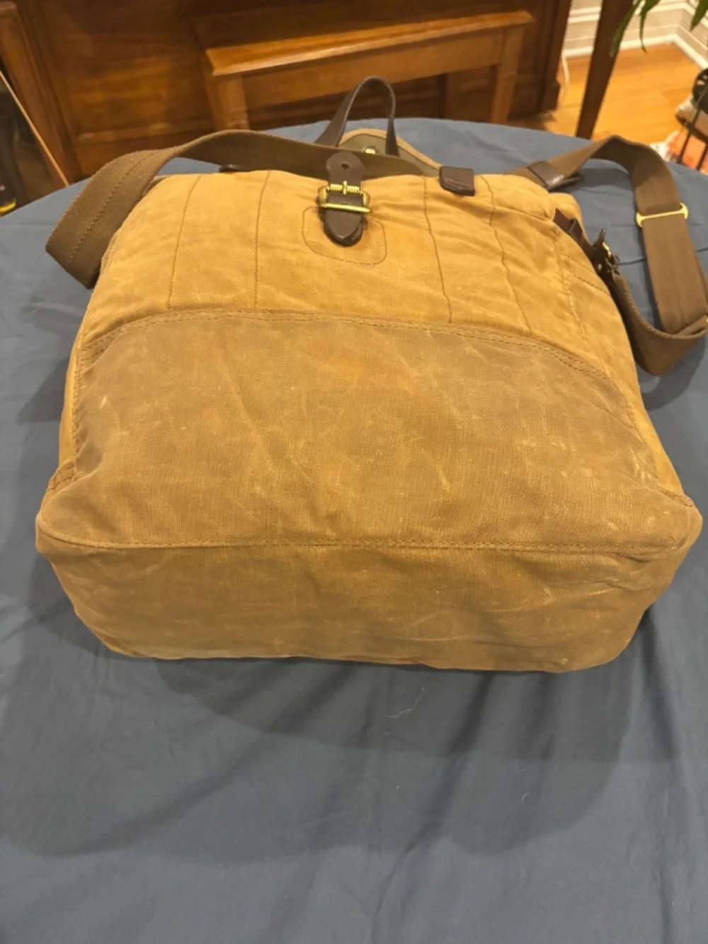 J. Crew J Crew Abingdon Messenger Bag Field Bag. British Tan Khaki color way.